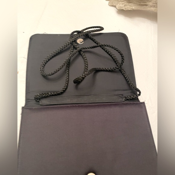⬇️ 26.00 ⬇️ Veneto black satin evening clutch with a satin corded strap. - Picture 3 of 6